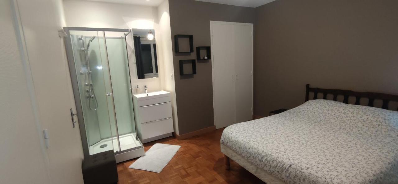 Le Relais De La Poste 1 Apartment Коломбе-лез-дьо-Еглиз Екстериор снимка
